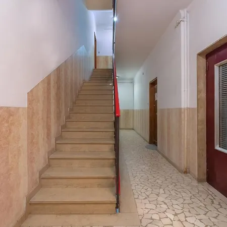 Apartment A 500 Mt Dalla Certosa *